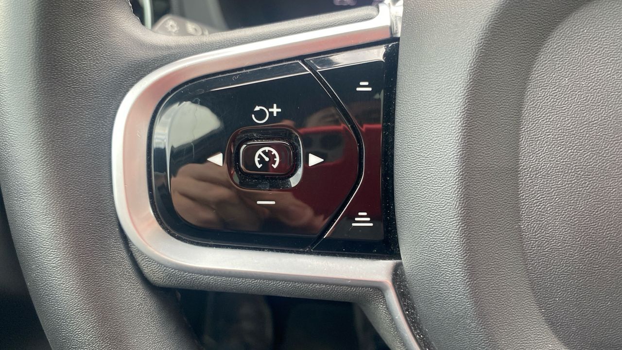 Volvo XC60 2.0 T6 RECHARGE R-DESIGN AUTO 4WD 5P - foto 18