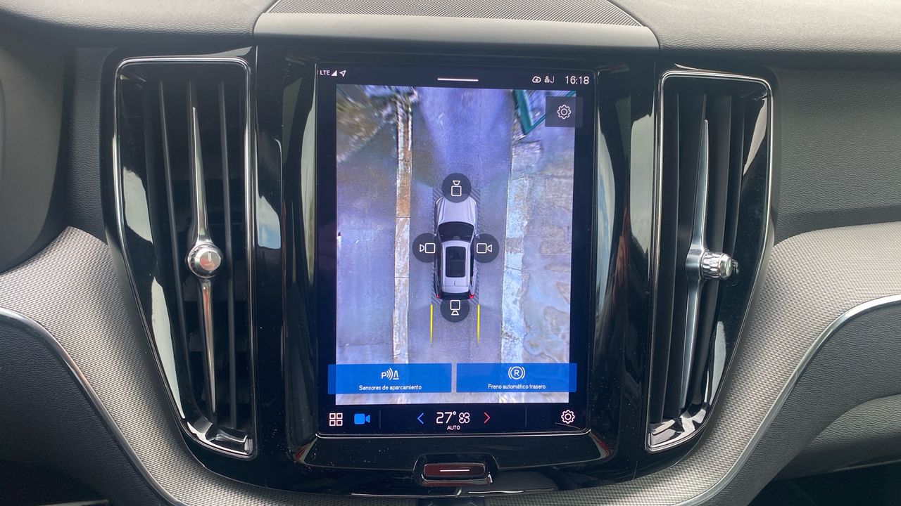 Volvo XC60 2.0 T6 RECHARGE R-DESIGN AUTO 4WD 5P - foto 17