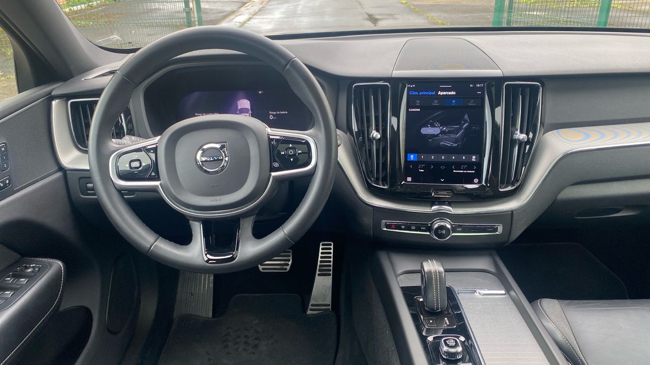 Volvo XC60 2.0 T6 RECHARGE R-DESIGN AUTO 4WD 5P - foto 6