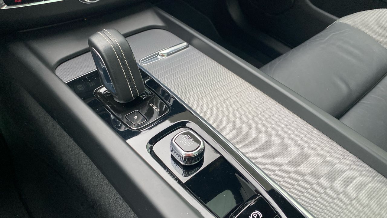 Volvo XC60 XC60 Recharge R-Design, Recharge T6 eAWD plug-in  - foto 20