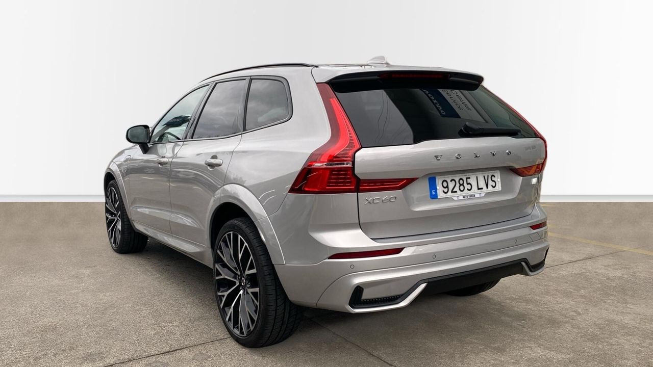Volvo XC60 XC60 Recharge R-Design, Recharge T6 eAWD plug-in  - foto 2