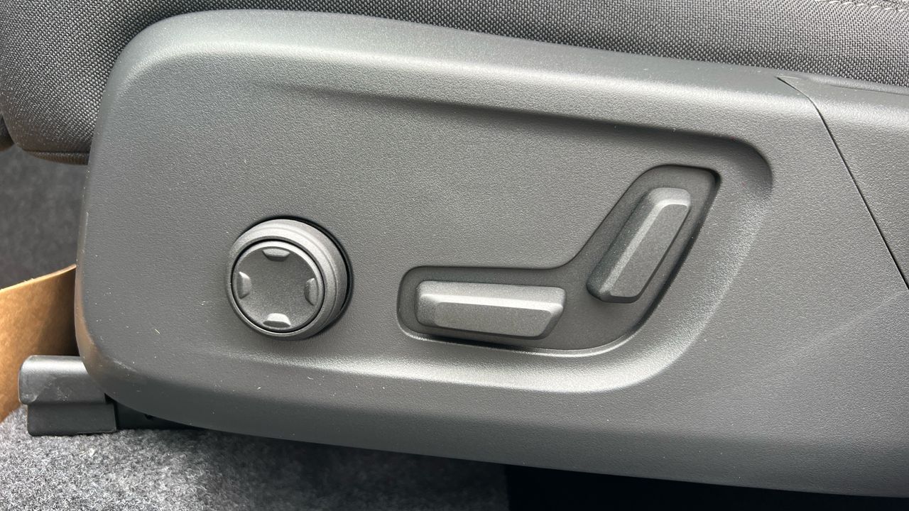 Volvo XC40 todoterreno 2.0 B3 MHEV PLUS DARK DCT 5P - foto 23