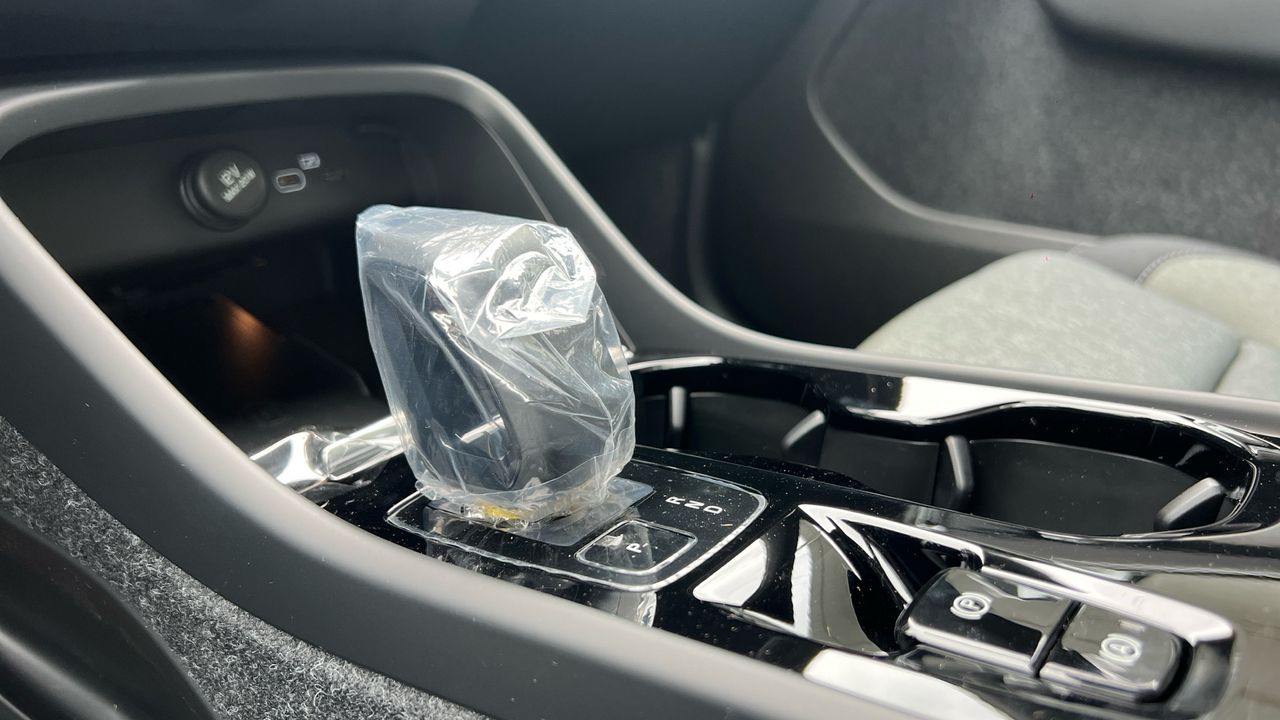 Volvo XC40 todoterreno 2.0 B3 MHEV PLUS DARK DCT 5P - foto 17