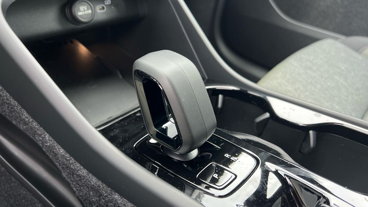 Volvo XC40 todoterreno 2.0 B3 MHEV PLUS DARK DCT 5P - foto 16