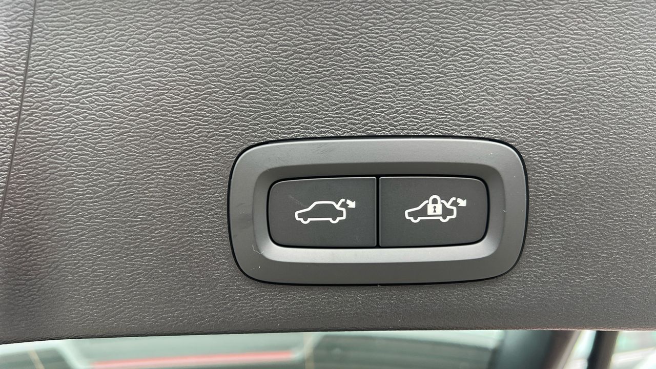 Volvo XC40 todoterreno 2.0 B3 MHEV PLUS DARK DCT 5P - foto 22