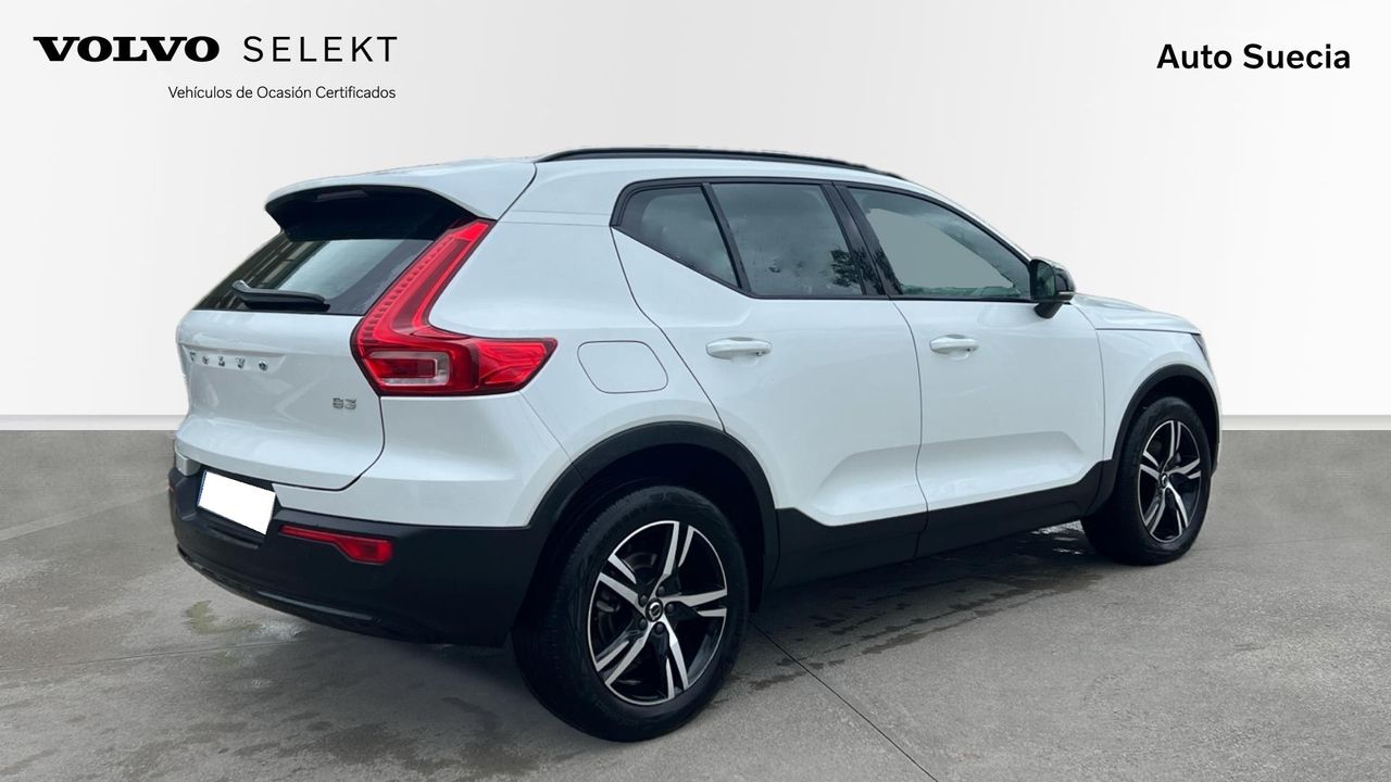 Volvo XC40 XC40 B3 (G) PLUS DARK SEMIHIBRIDO - foto 7