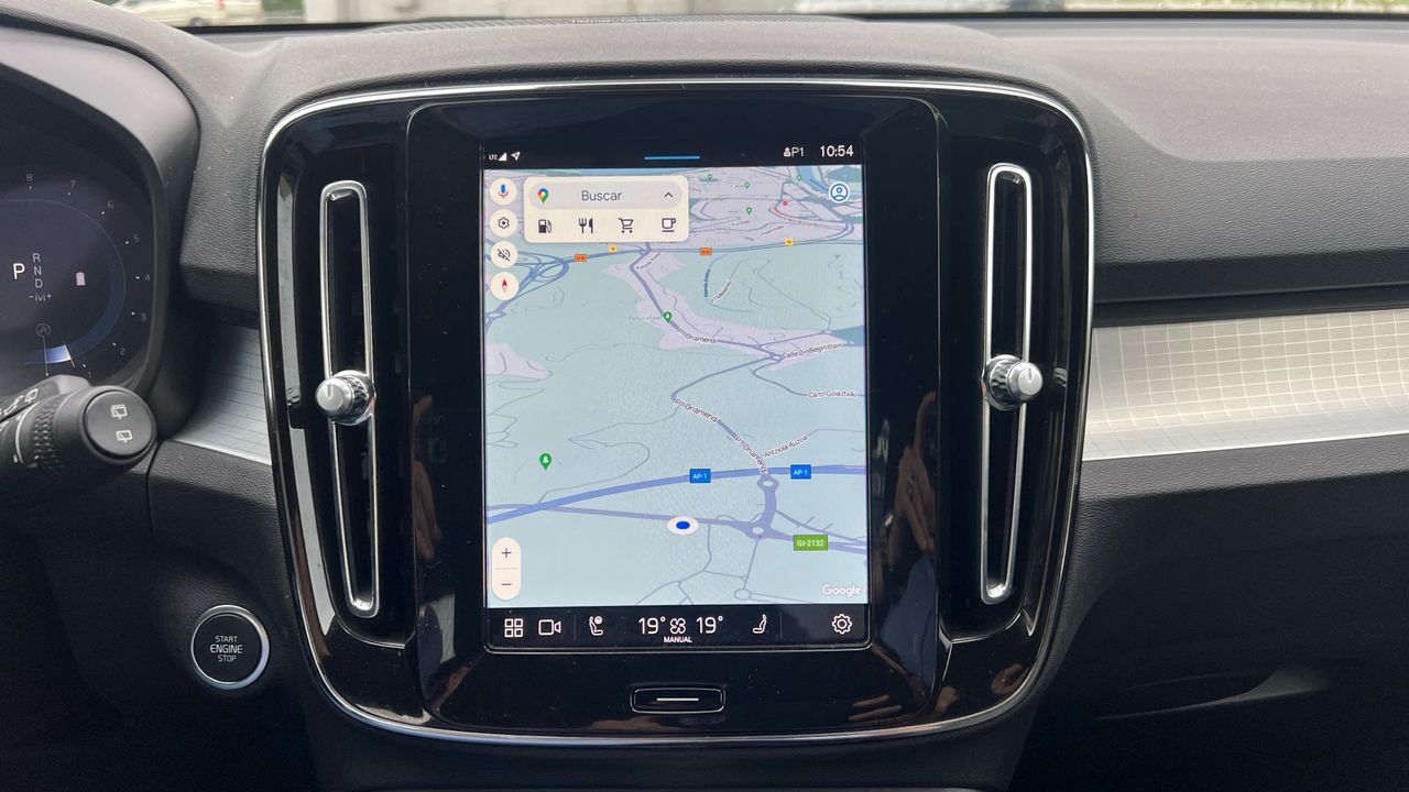 Volvo XC40 XC40 B3 (G) PLUS DARK SEMIHIBRIDO - foto 14