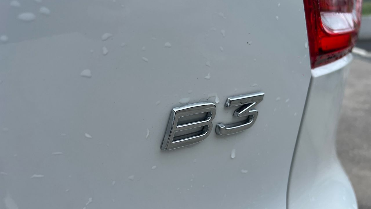 Volvo XC40 XC40 B3 (G) PLUS DARK SEMIHIBRIDO - foto 23