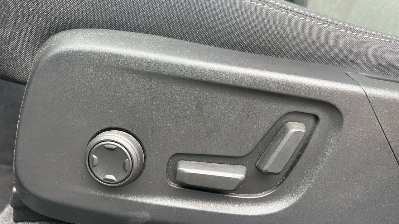 Volvo XC40 XC40 B3 (G) PLUS DARK SEMIHIBRIDO - foto 25