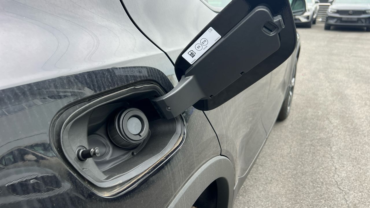 Volvo XC40 todoterreno 2.0 B3 MHEV PLUS DARK DCT 5P - foto 21