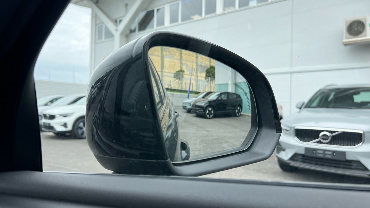 Volvo XC40 todoterreno 2.0 B3 MHEV PLUS DARK DCT 5P - foto 20