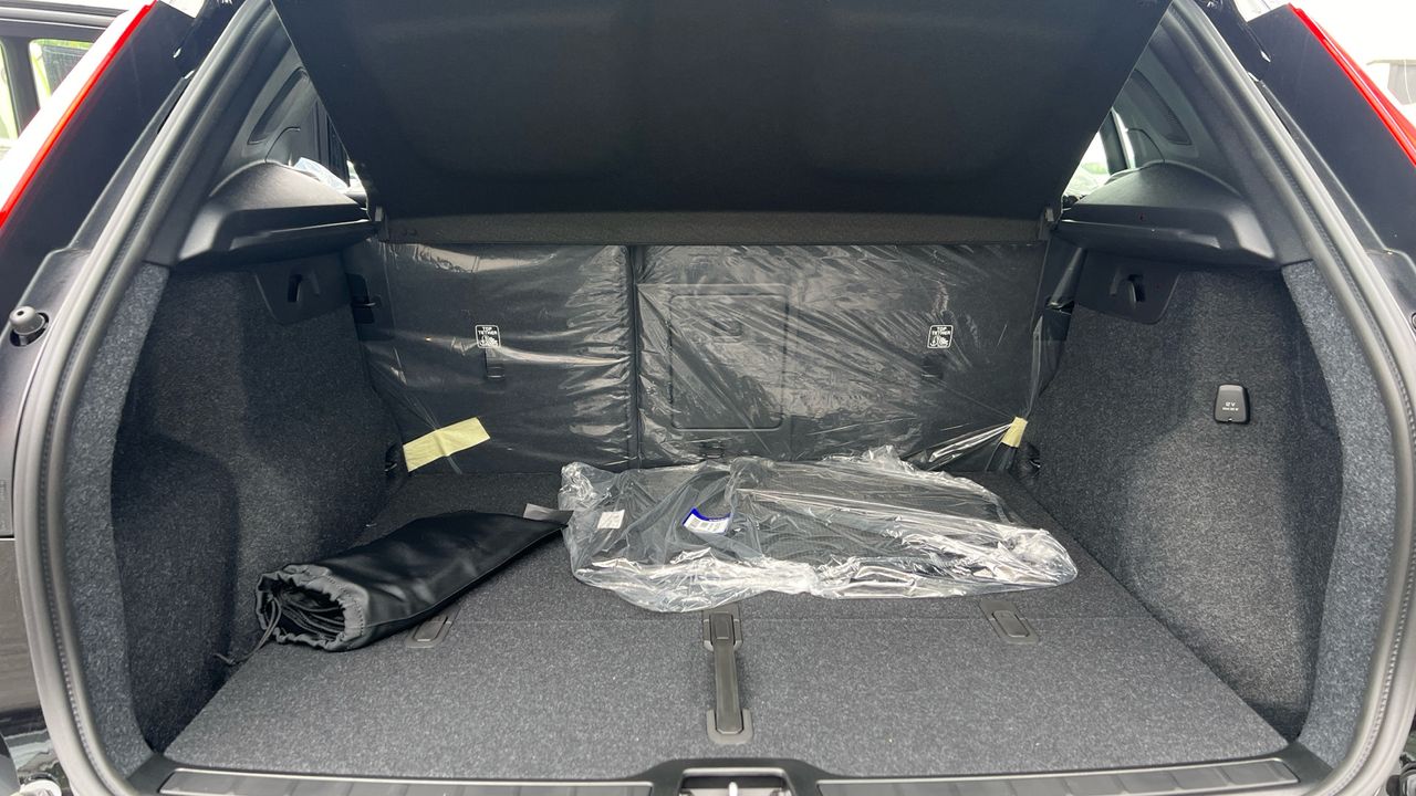 Volvo XC40 todoterreno 2.0 B3 MHEV PLUS DARK DCT 5P - foto 12