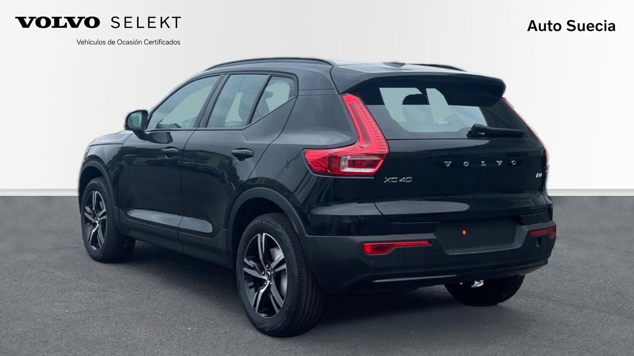 Volvo XC40 todoterreno 2.0 B3 MHEV PLUS DARK DCT 5P - foto 2