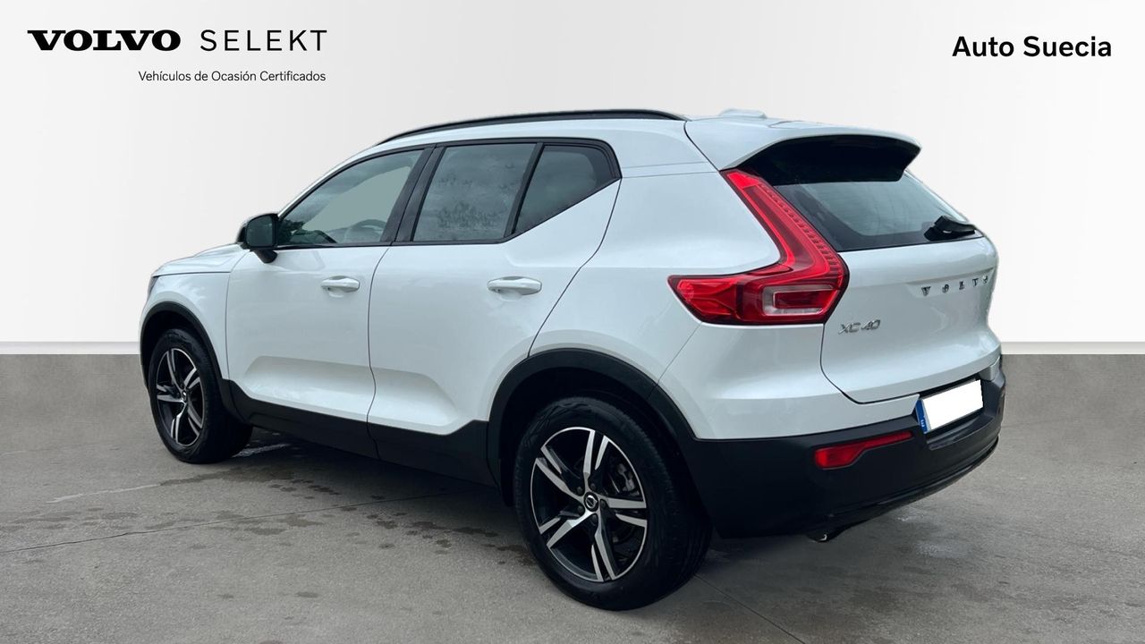 Volvo XC40 todoterreno 2.0 B3 MHEV PLUS DARK DCT 5P - foto 2