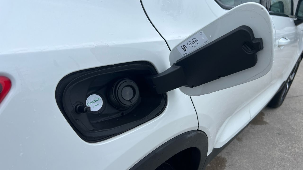 Volvo XC40 todoterreno 2.0 B3 MHEV PLUS DARK DCT 5P - foto 20