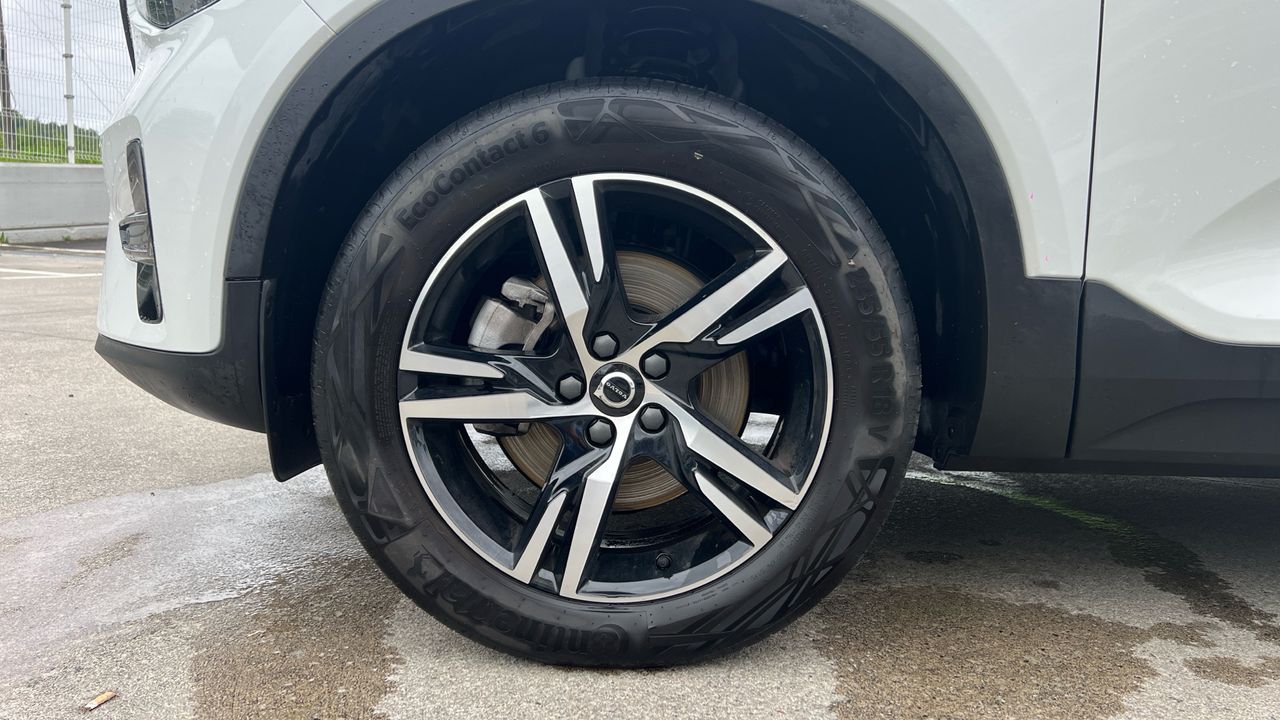 Volvo XC40 todoterreno 2.0 B3 MHEV PLUS DARK DCT 5P - foto 15