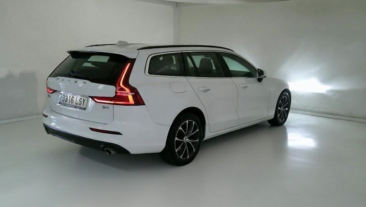 Volvo V60 VOLVO V60 2.0 B4 D MOMENTUM PRO AUTO 5P - foto 3