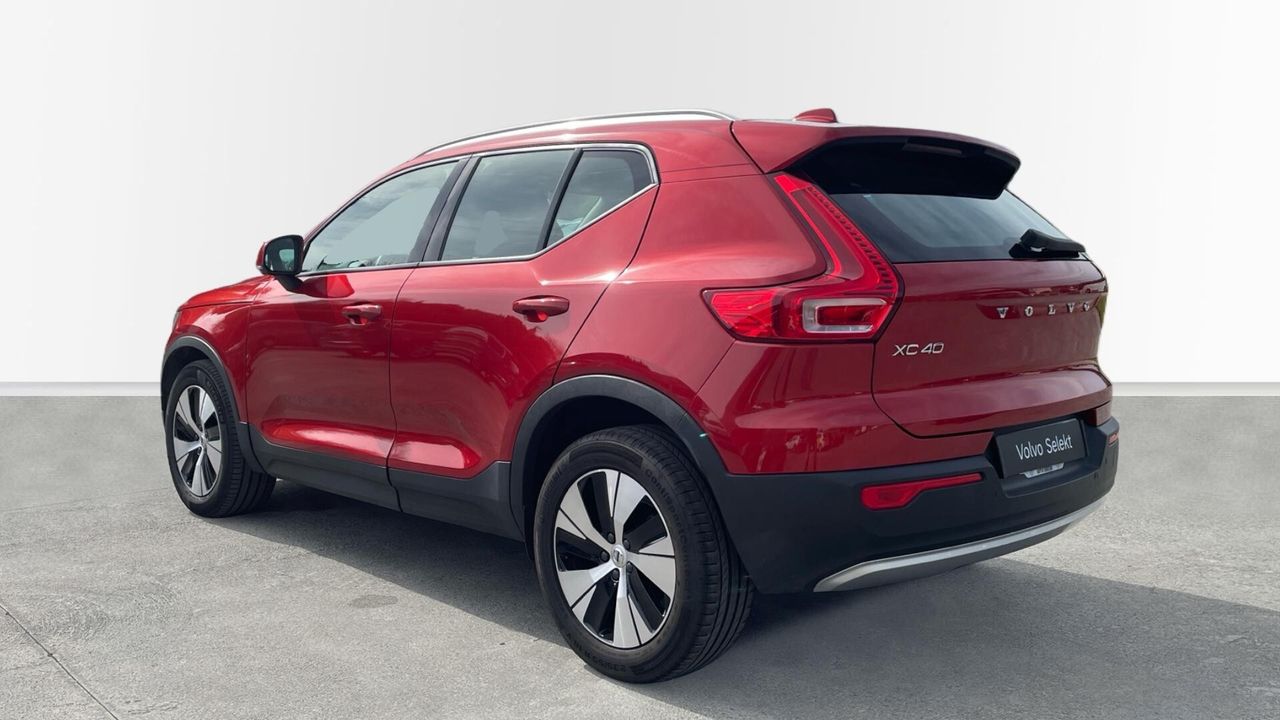 Volvo XC40 Business Plus 4x4 en Hernani - Ocasión Premium - foto 2