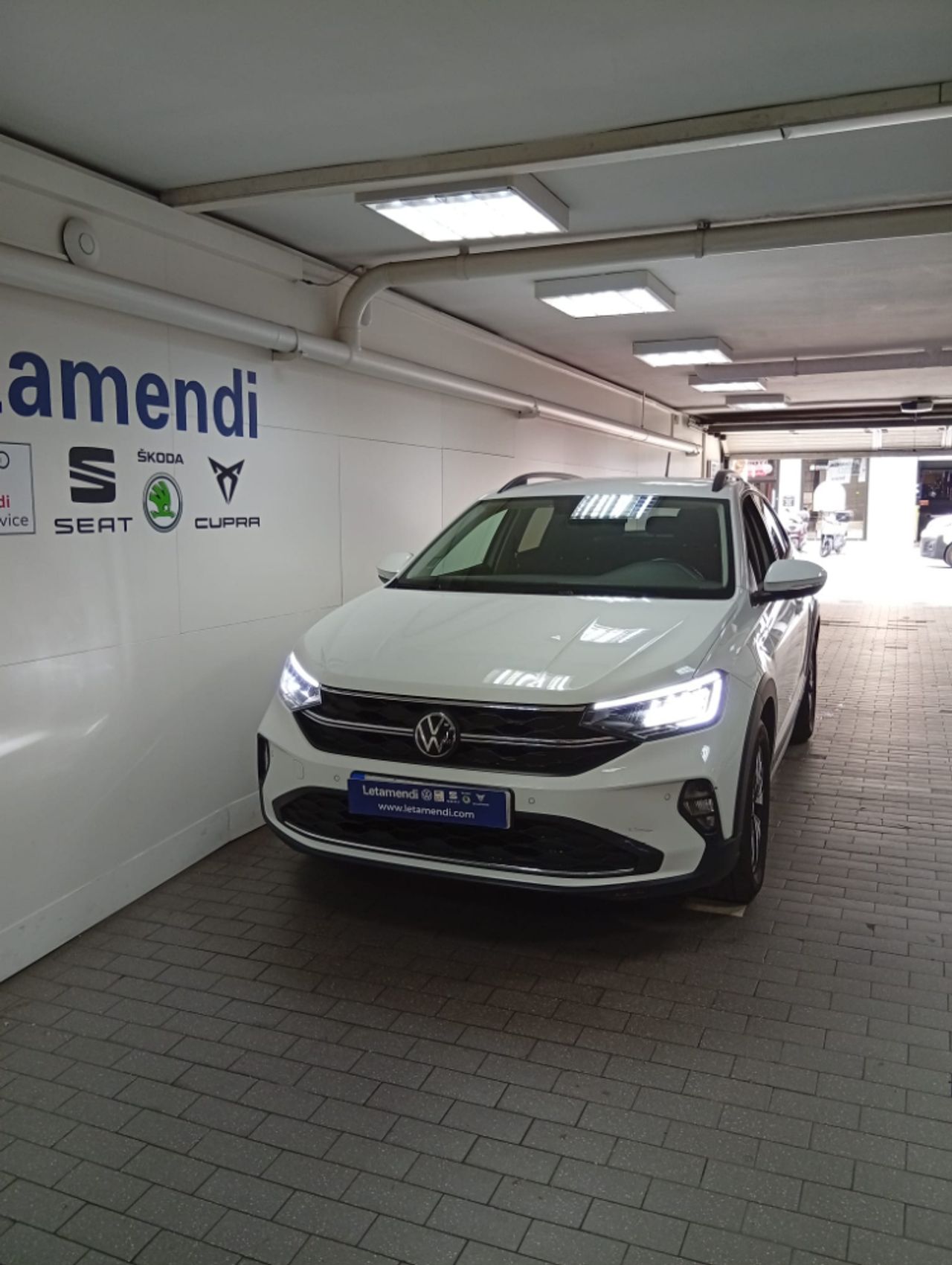 Opel combo radio multimedia  de segunda mano - volkswagen taigo 2022 /