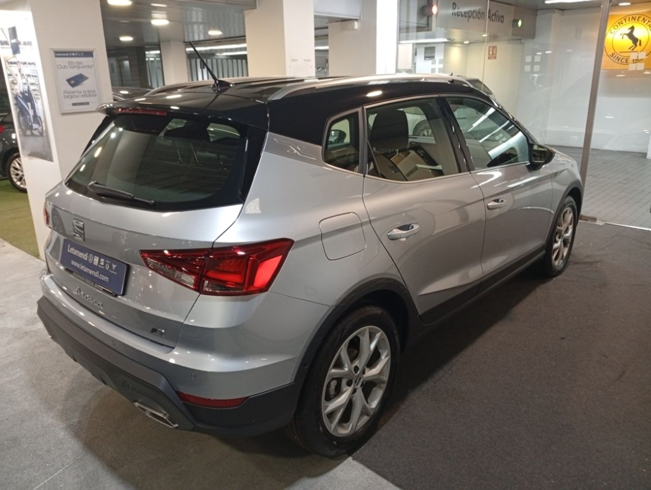 Seat ateca 2023  de segunda mano - seat arona 2023 /