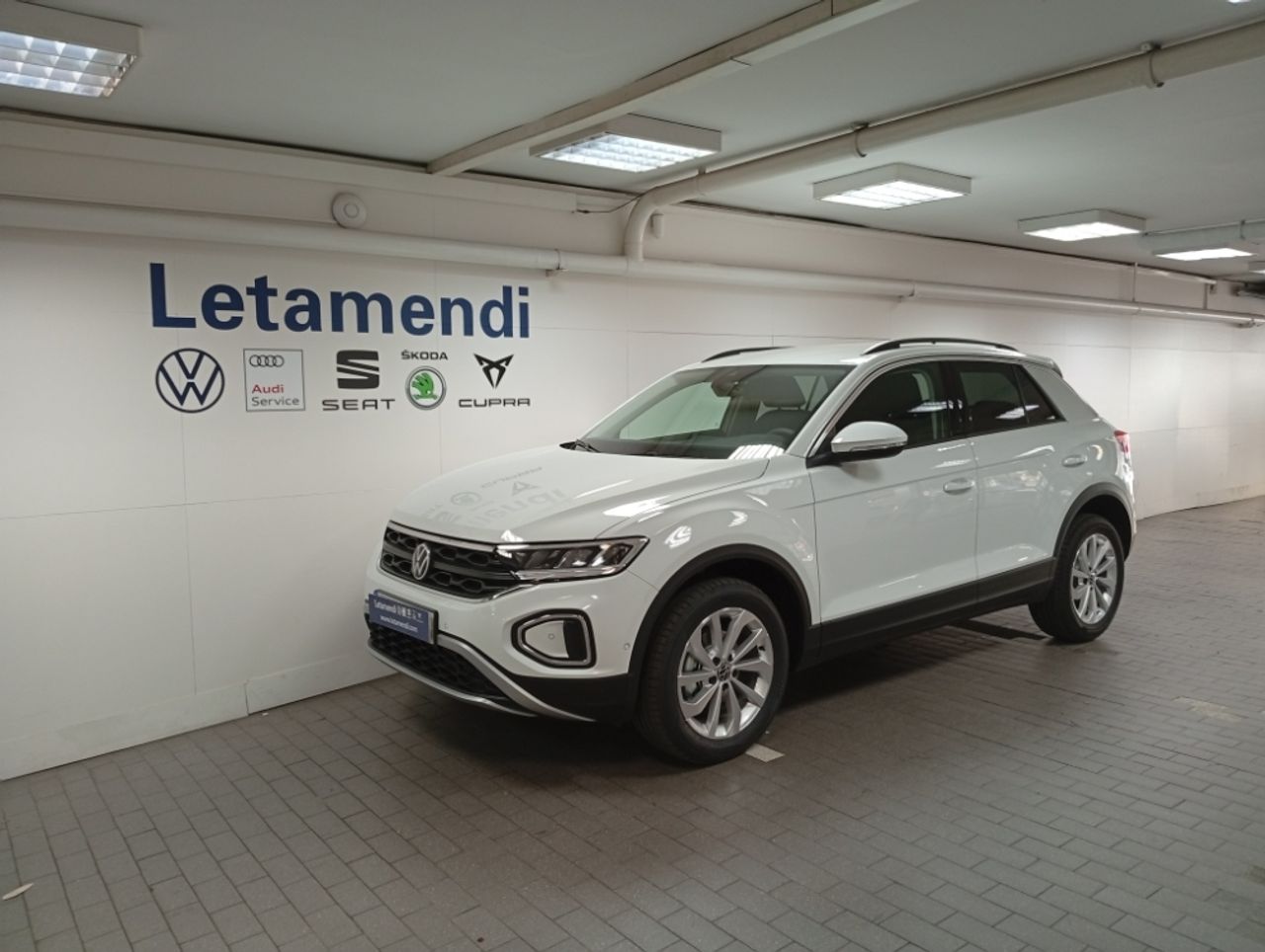 Mat roco barra  de segunda mano - volkswagen t-roc 2025 /
