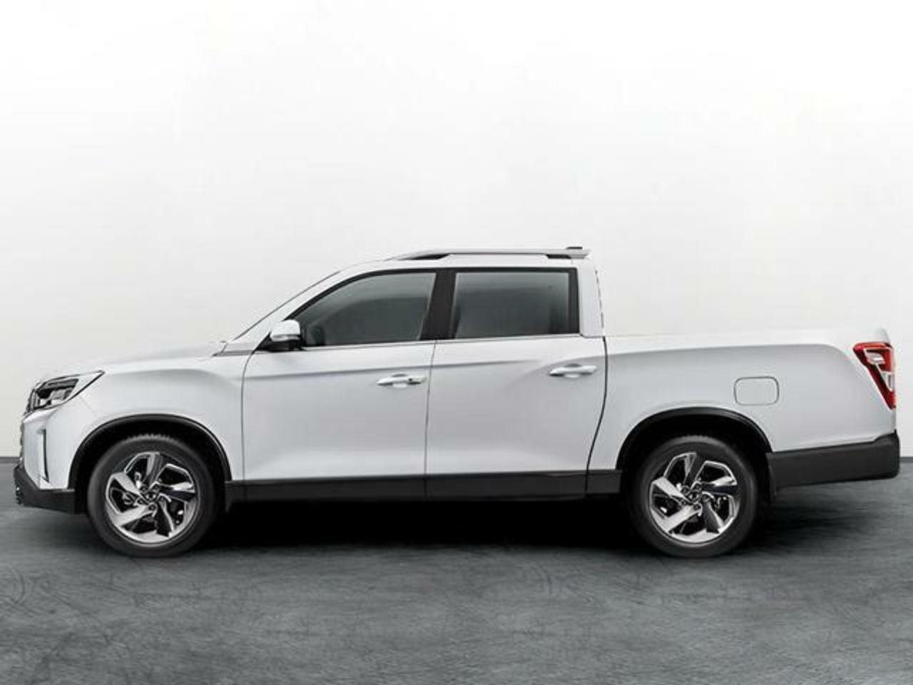 KGM Musso Sports D22DTR Pro 4x4 149 kW (202 CV) - Foto 4