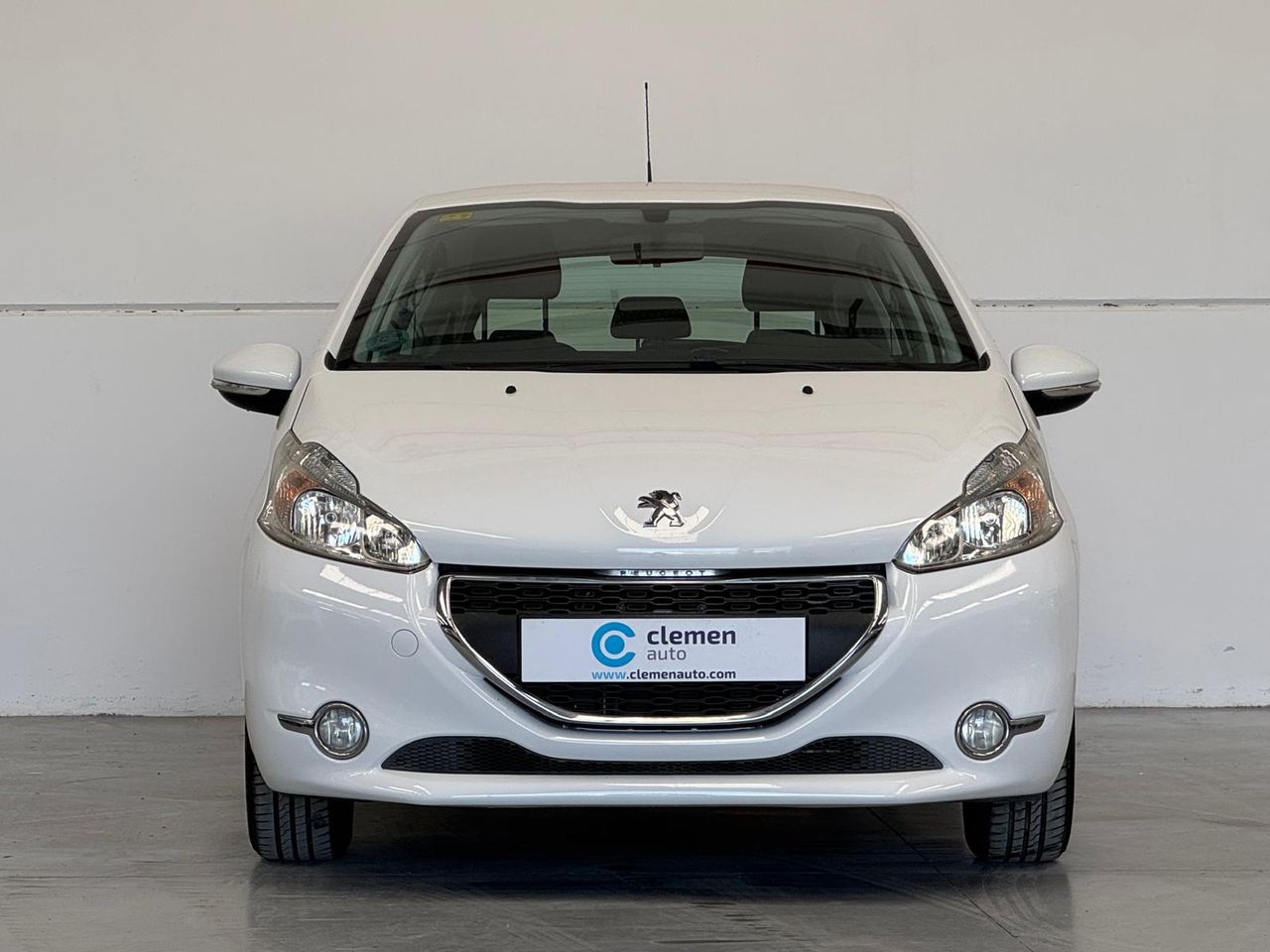 peugeot 208 2012 / foto grande (2)