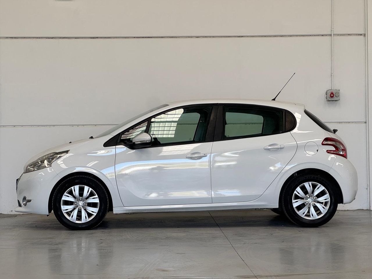 peugeot 208 2012 / foto grande (3)