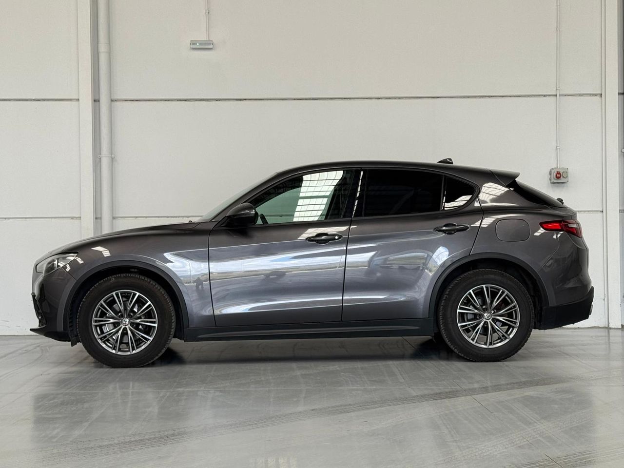 alfa romeo stelvio 2018 / foto grande (3)