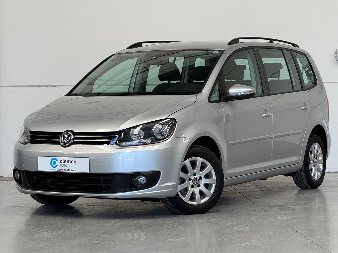 Foto volkswagen touran 2013 /