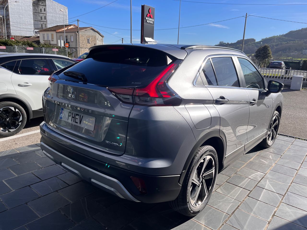 mitsubishi eclipse cross 2025 / foto grande (3)
