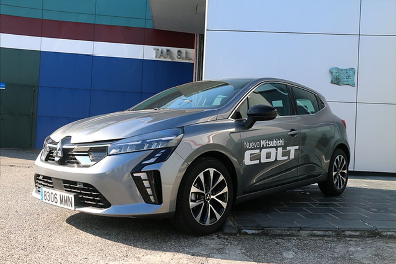 mitsubishi colt 2024 / foto grande (2)