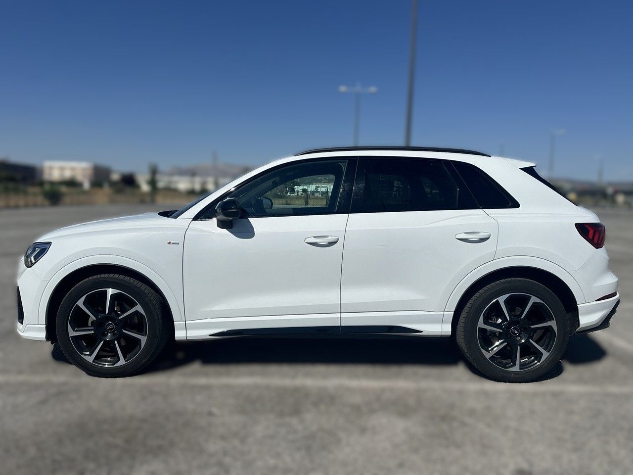 Audi Q3 S- Line - foto 4