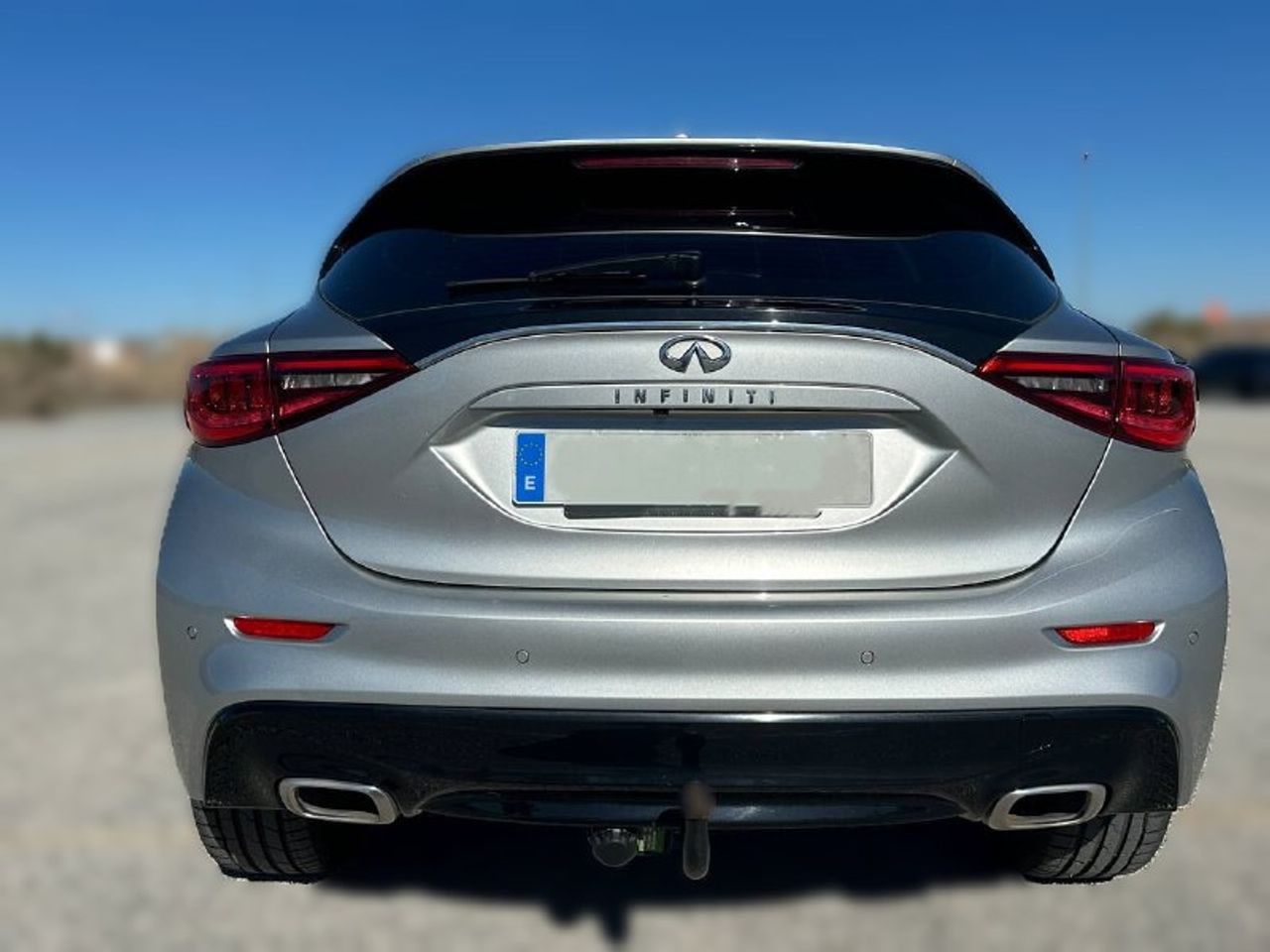 infiniti q30 2016 / foto grande (3)