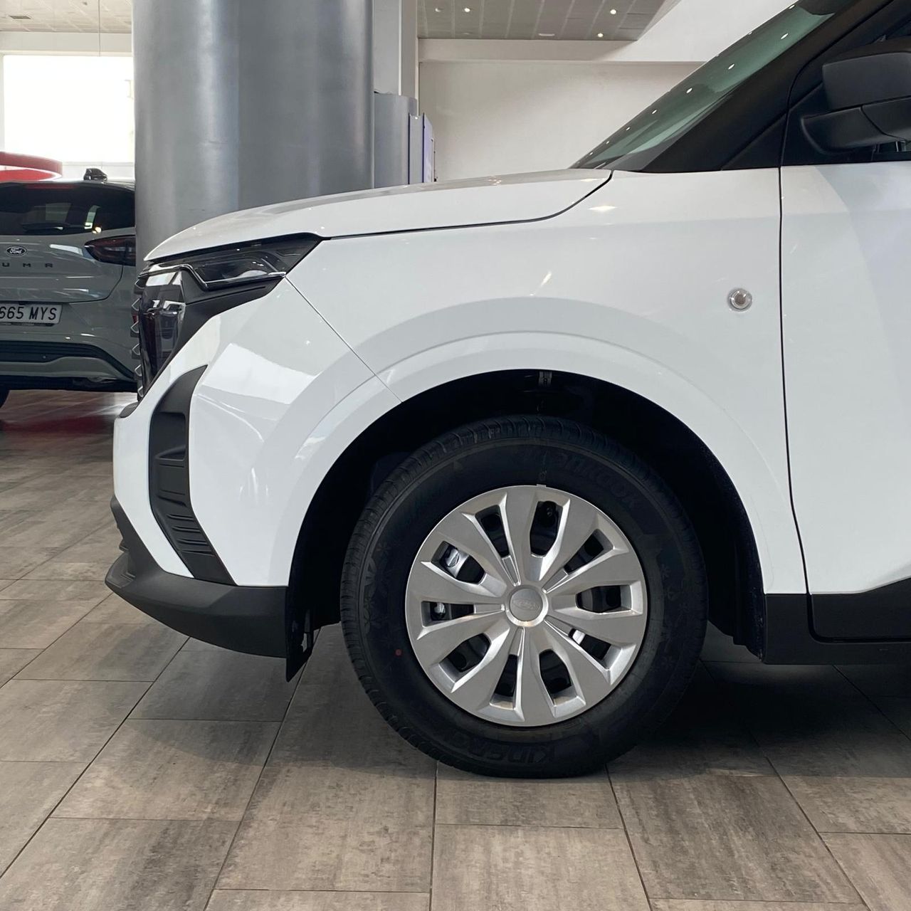 ford transit courier 2025 / foto grande (3)