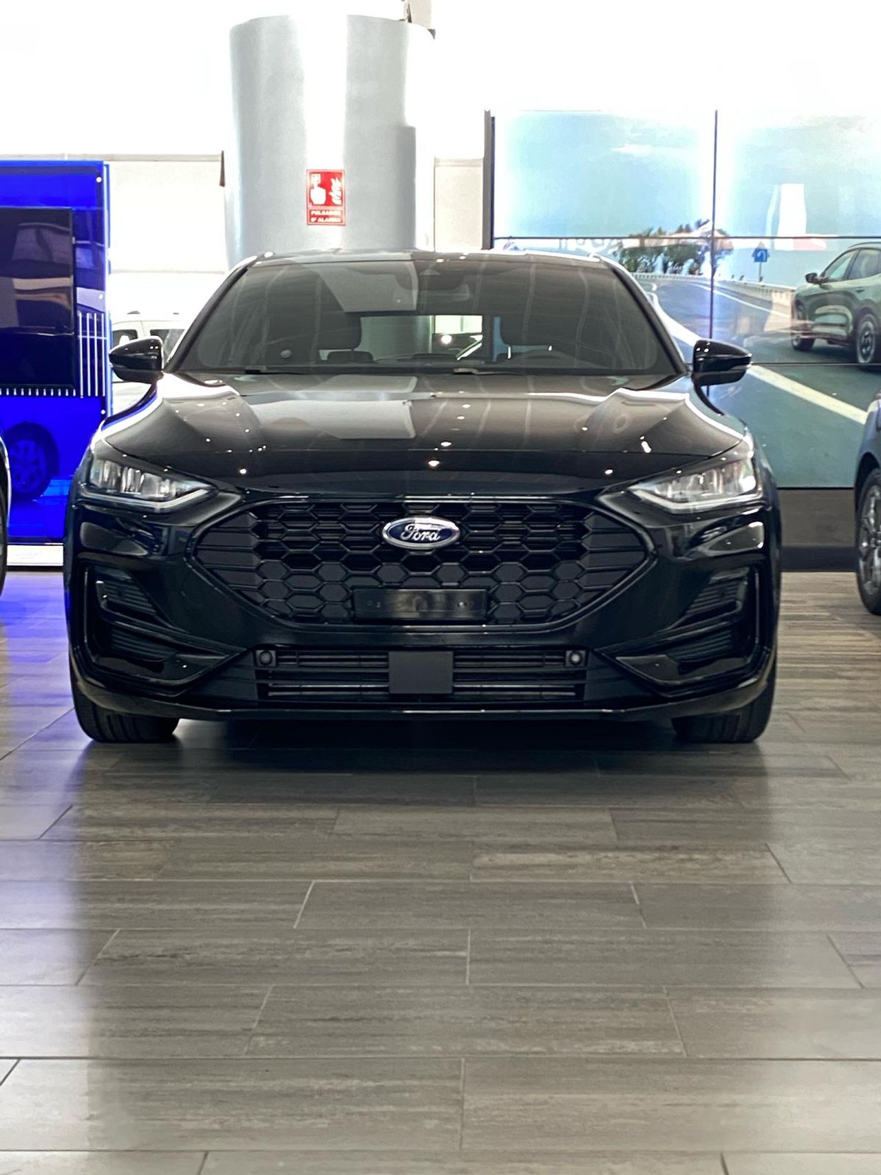ford focus 2025 / foto grande (3)