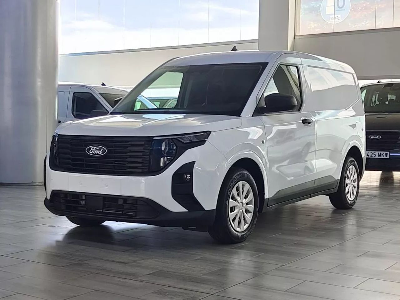 Foto ford transit courier 2025 /