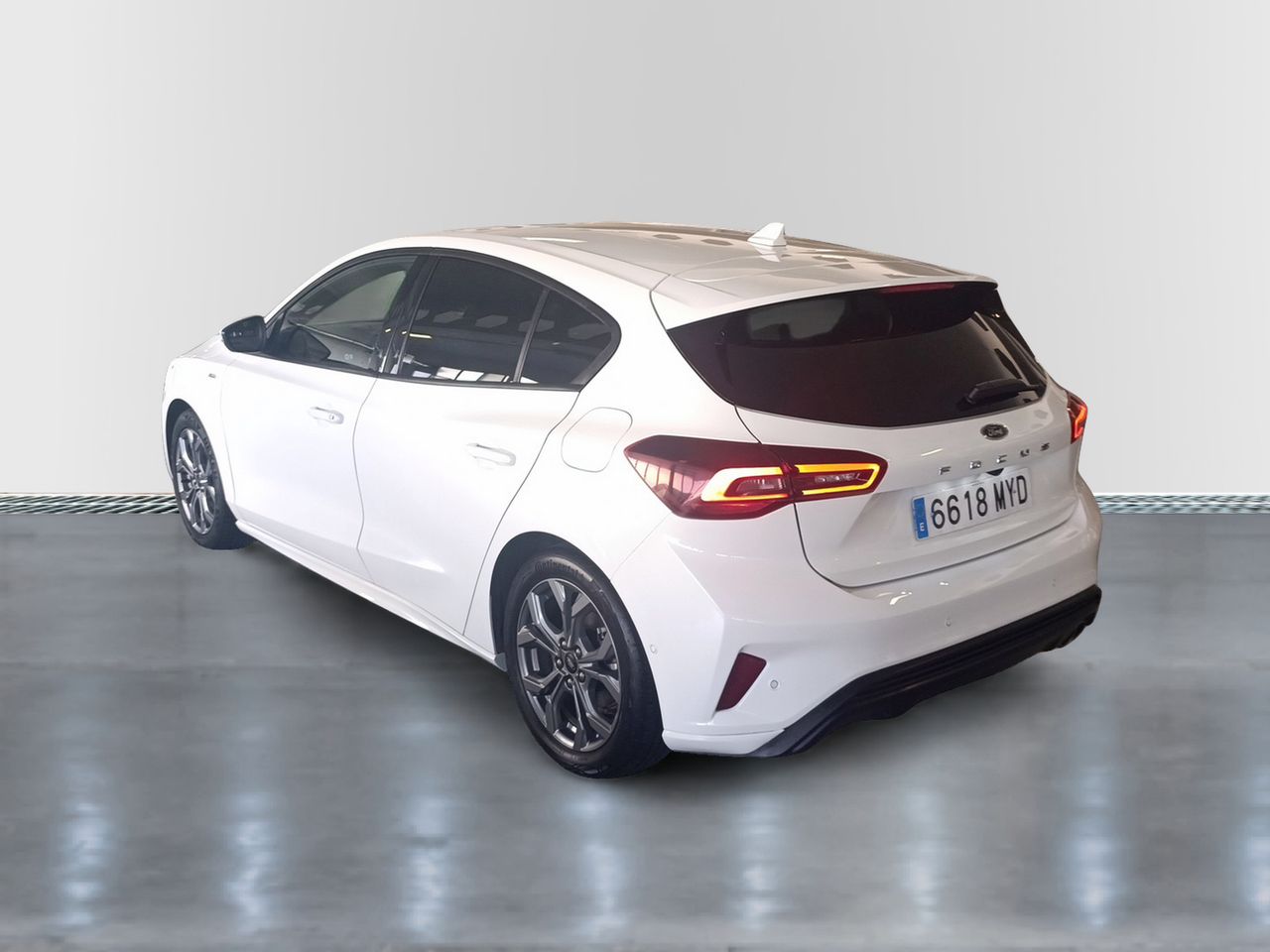 Ford Focus ST-Line X 1.0T EcoBoost mHEV 114kW Auto - foto 3