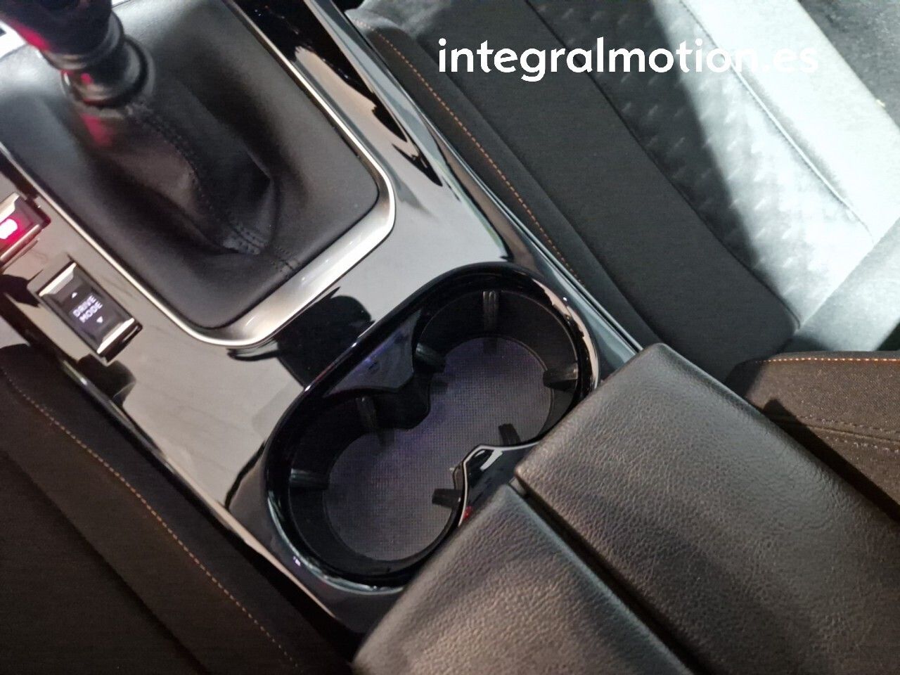 Peugeot 508 SW Allure BlueHDi 96kW S&S 6vel MAN - foto 22