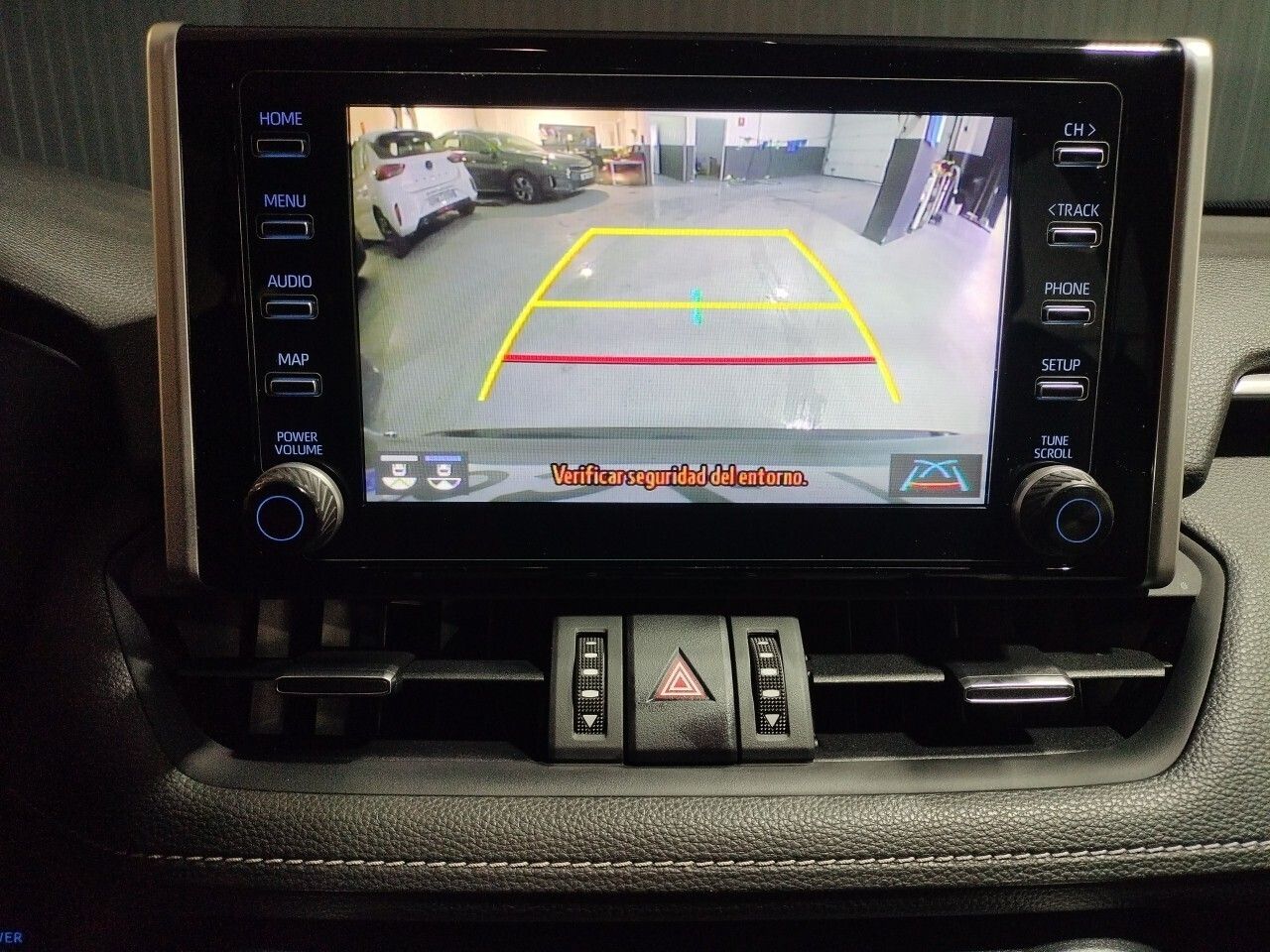 Toyota Rav4 2.5l 220H Style - foto 16