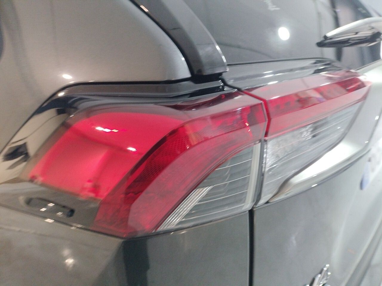 Toyota Rav4 2.5l 220H Style - foto 28