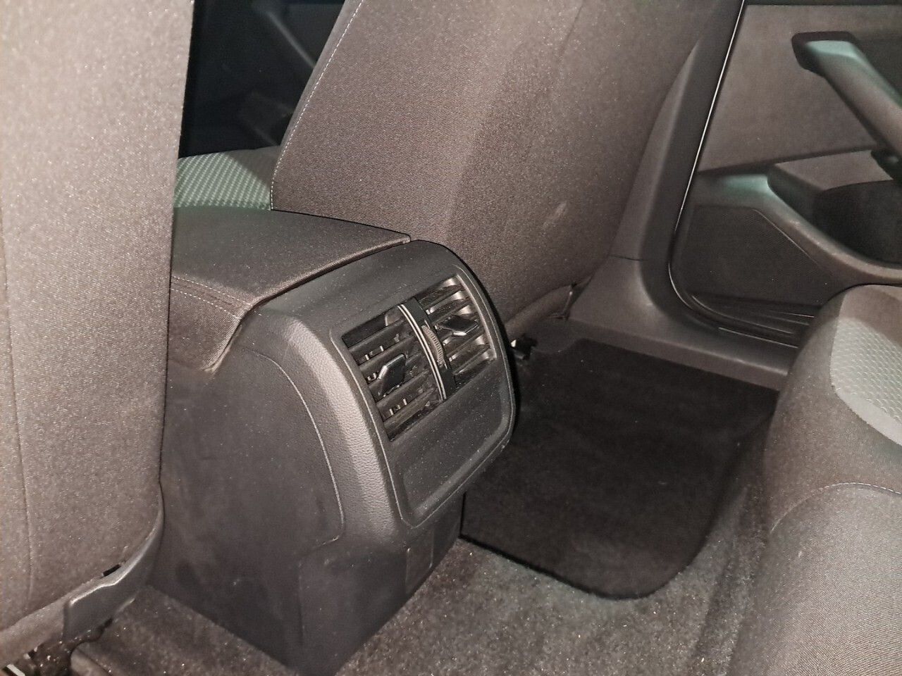 Volkswagen Passat Business 1.6 TDI 88kW (120CV) DSG - foto 21