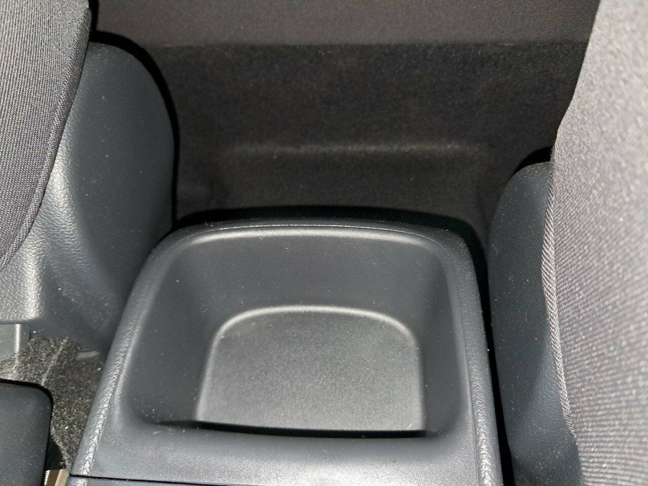 Toyota Yaris 1.5 125 S-Edition - foto 21