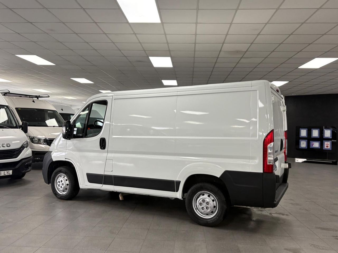 Peugeot Boxer L1 H1 2.2HDI 100CV - foto 5