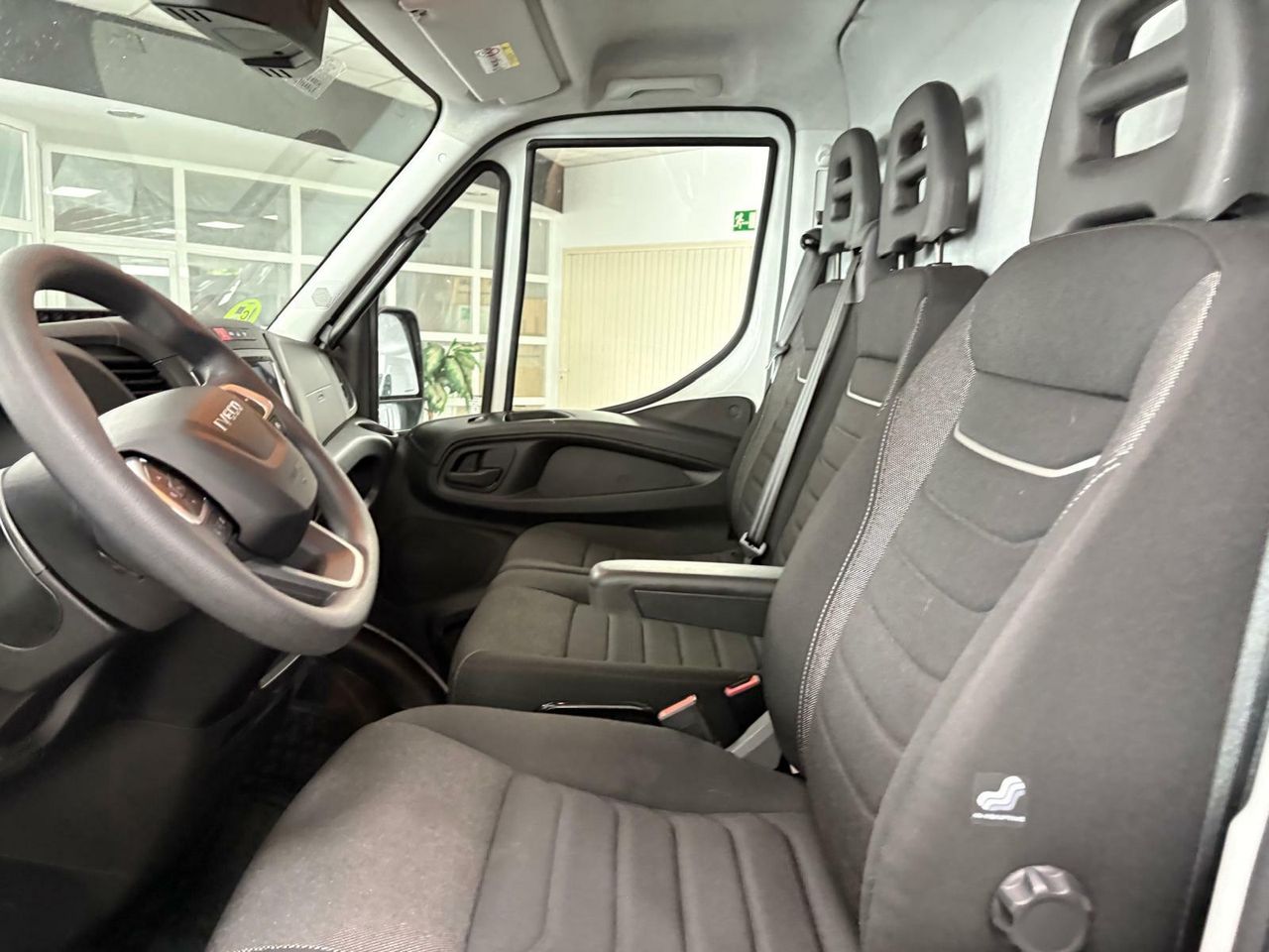 Iveco Daily 35 -160 HI-MATIC - foto 24