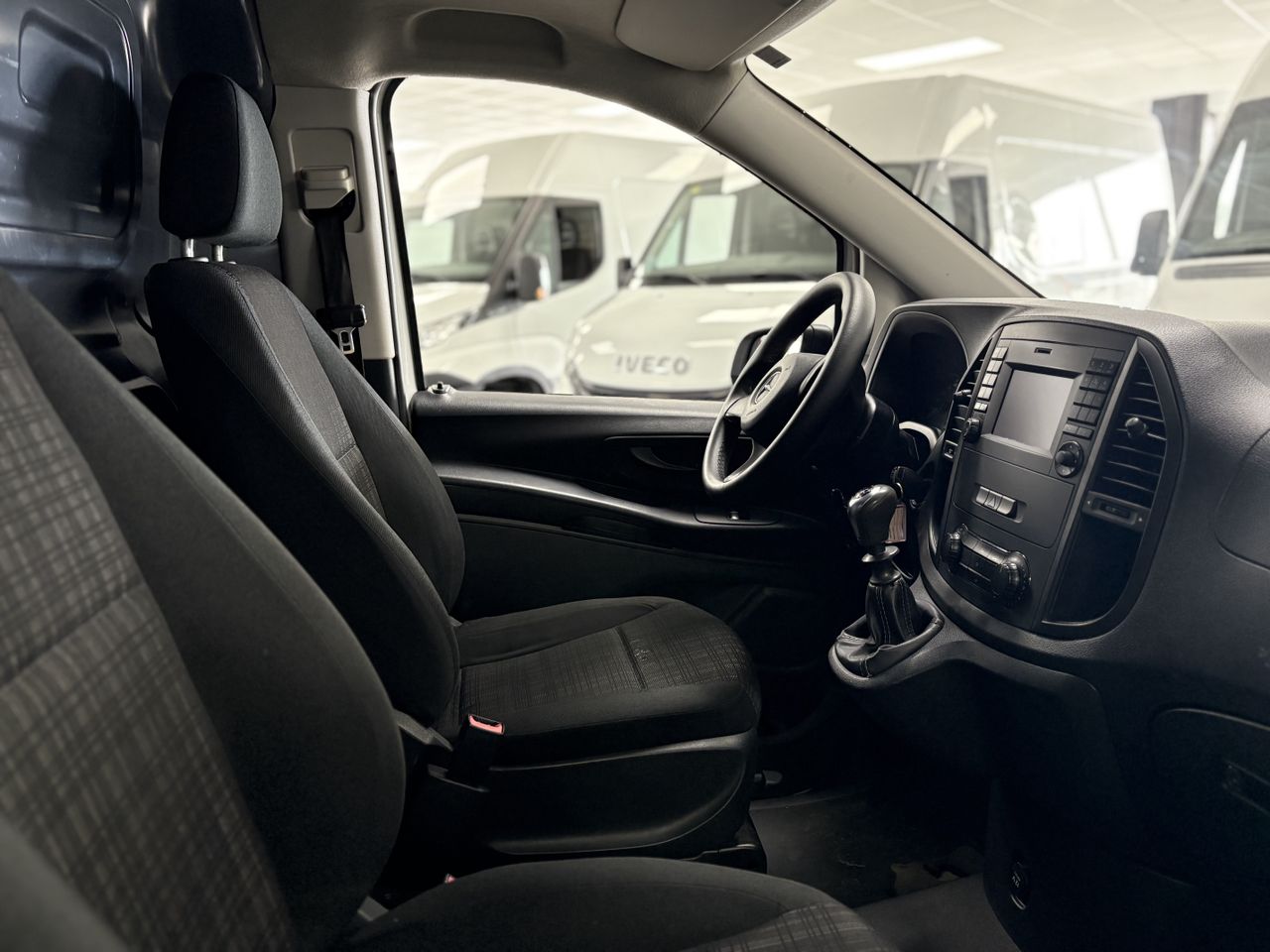Mercedes Vito 111CDI LARGA - foto 12