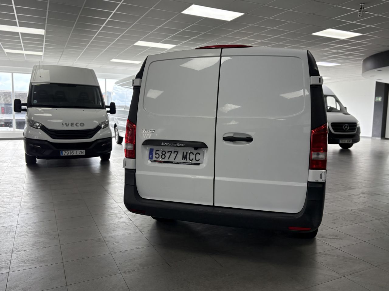 Mercedes Vito 111CDI LARGA - foto 4