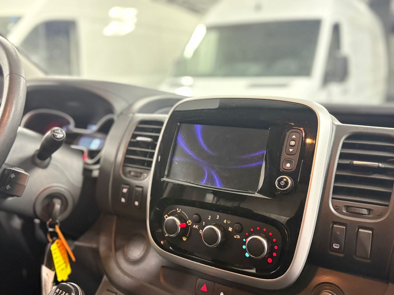 Renault Trafic 2.0 dCi 27 L1H1 Grand Confort - foto 11