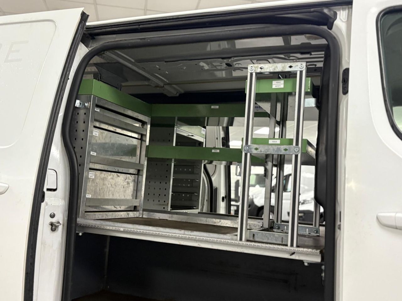 Toyota Proace 2.0 D-4D Long Comfort S&S STOCK - foto 17