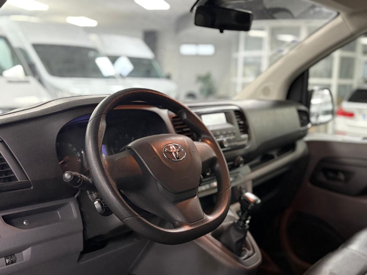 Toyota Proace 2.0 D-4D Long Comfort S&S STOCK - foto 8